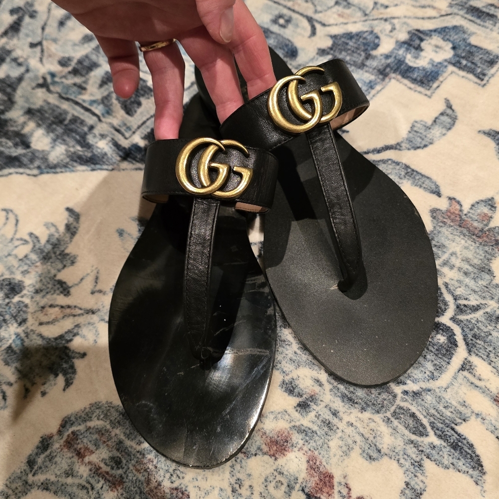Gucci Black Sandals with Gold Logo